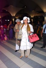 Shabana Azmi return from IIFA Awards 2012 on 10th June 2012 (78).JPG